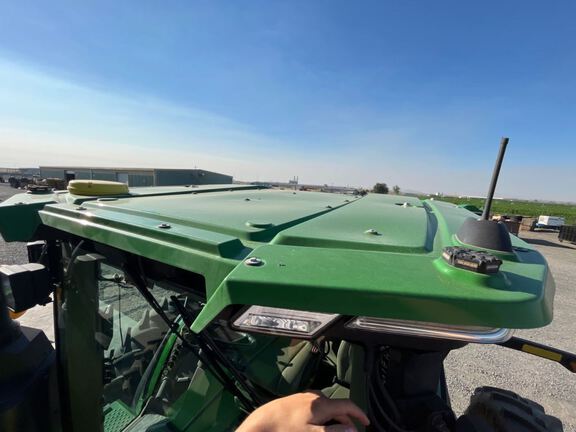 2025 John Deere 8R 370 Tractor