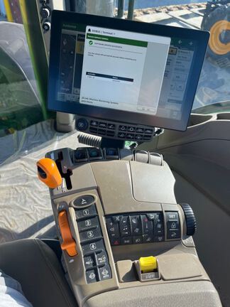 2025 John Deere 8R 370 Tractor