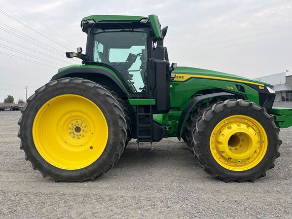 2025 John Deere 8R 370 Tractor
