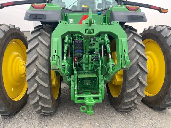 2025 John Deere 8R 370 Tractor