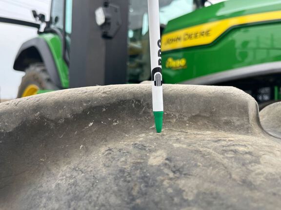 2025 John Deere 8R 370 Tractor