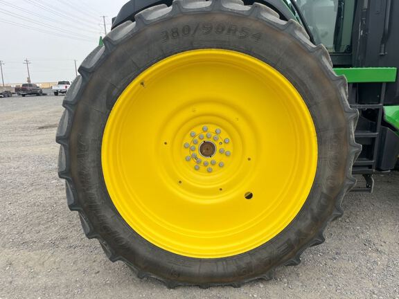 2025 John Deere 8R 370 Tractor