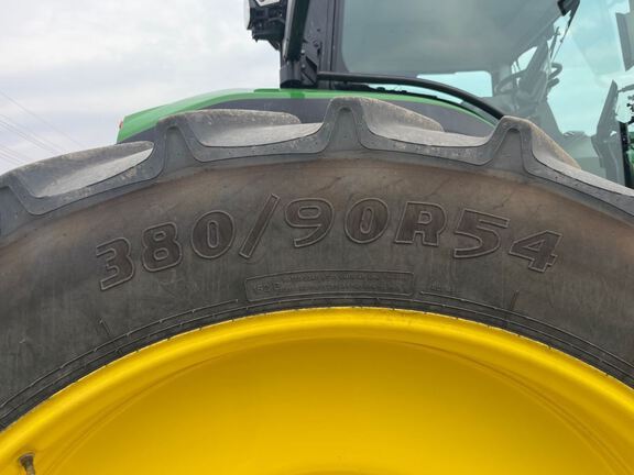 2025 John Deere 8R 370 Tractor