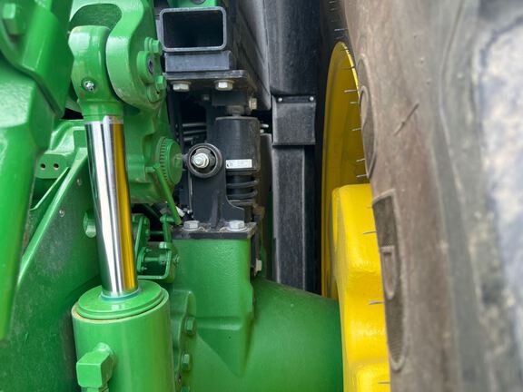 2025 John Deere 8R 370 Tractor