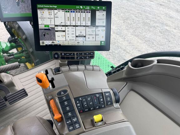 2025 John Deere 8R 370 Tractor