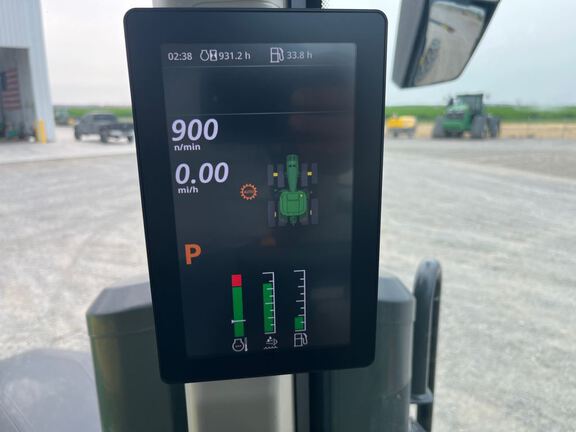 2025 John Deere 8R 370 Tractor