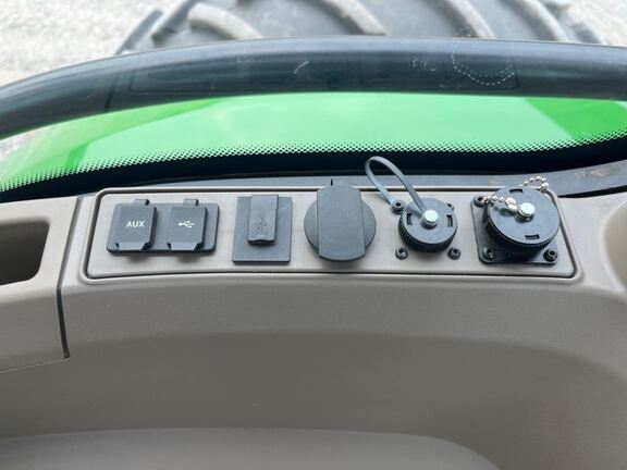 2025 John Deere 8R 370 Tractor
