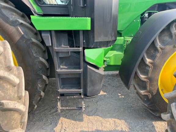 2025 John Deere 8R 340 Tractor