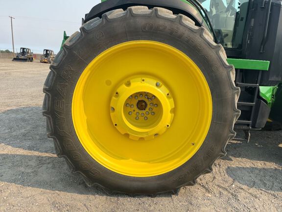 2025 John Deere 8R 340 Tractor