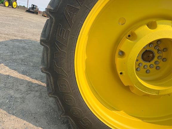 2025 John Deere 8R 340 Tractor