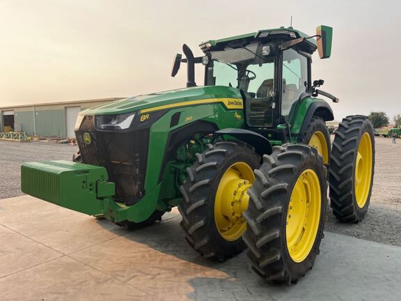 2025 John Deere 8R 340 Tractor