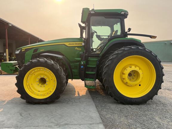 2025 John Deere 8R 340 Tractor