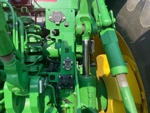 2025 John Deere 8R 340 Tractor