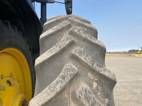 2025 John Deere 8R 340 Tractor