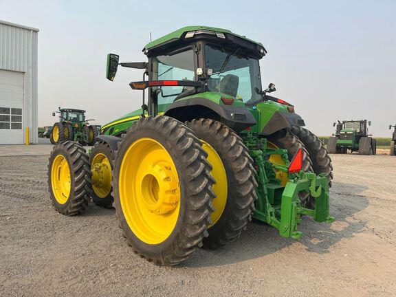 2025 John Deere 8R 370 Tractor