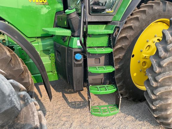 2025 John Deere 8R 370 Tractor