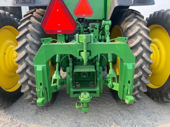 2025 John Deere 8R 370 Tractor