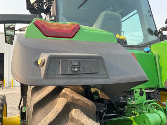 2025 John Deere 8R 370 Tractor