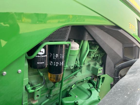 2025 John Deere 8R 370 Tractor