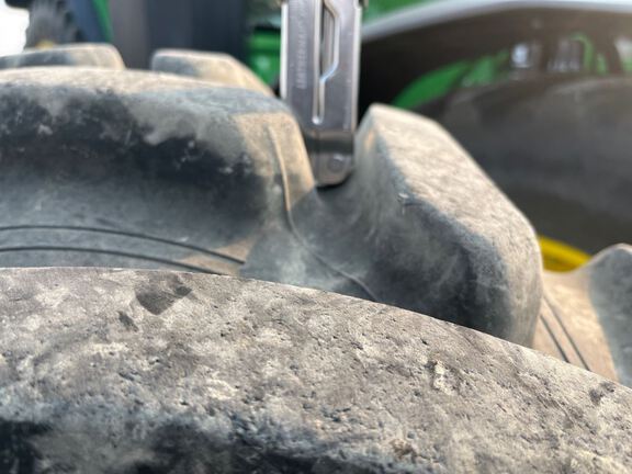 2025 John Deere 8R 370 Tractor