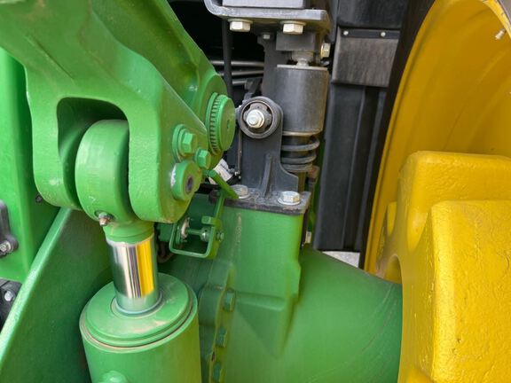 2025 John Deere 8R 370 Tractor