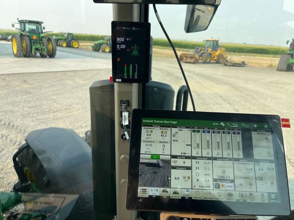 2025 John Deere 8R 370 Tractor