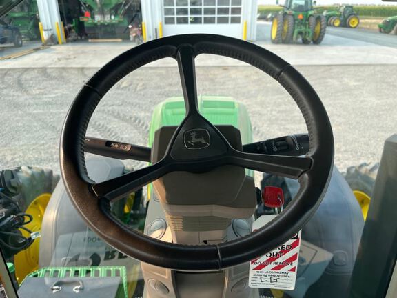 2025 John Deere 8R 370 Tractor