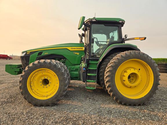 2025 John Deere 8R 370 Tractor