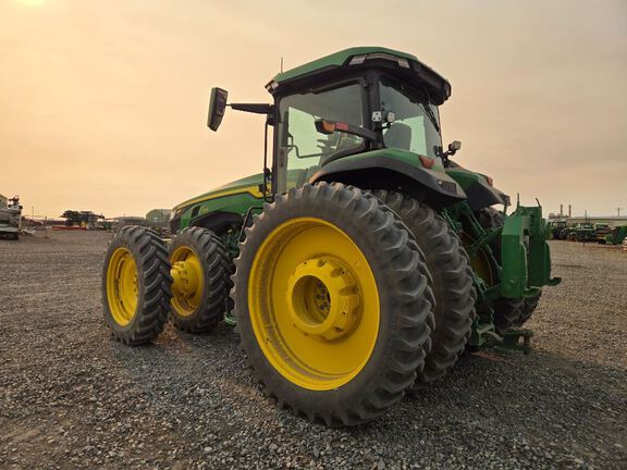 2025 John Deere 8R 370 Tractor