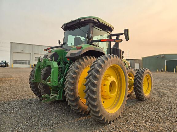 2025 John Deere 8R 370 Tractor