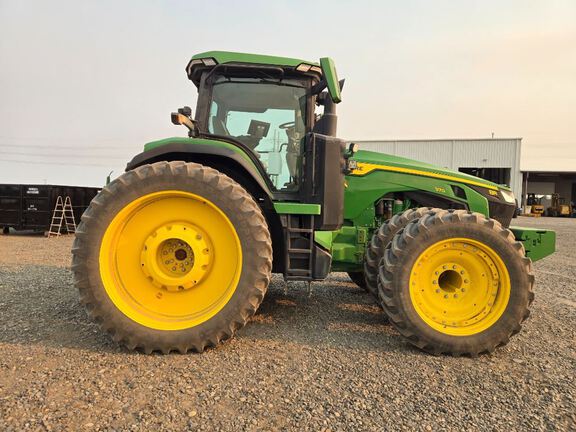 2025 John Deere 8R 370 Tractor
