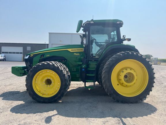 2025 John Deere 8R 370 Tractor