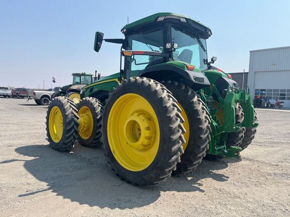 2025 John Deere 8R 370 Tractor