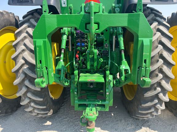 2025 John Deere 8R 370 Tractor