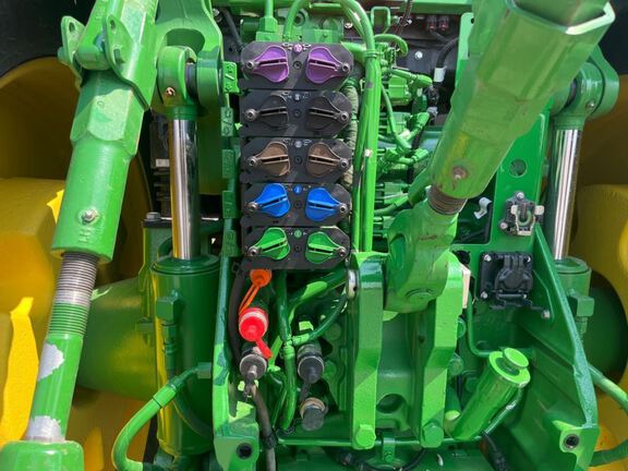 2025 John Deere 8R 370 Tractor