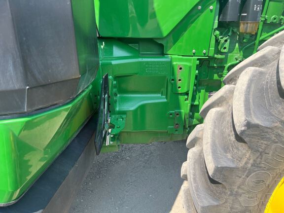 2025 John Deere 8R 370 Tractor