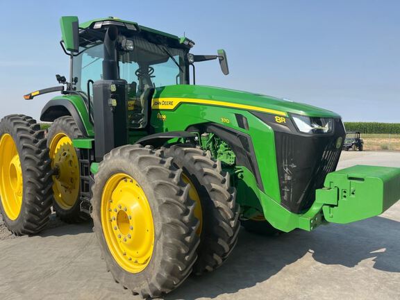 2025 John Deere 8R 370 Tractor
