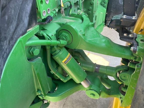 2025 John Deere 8R 370 Tractor