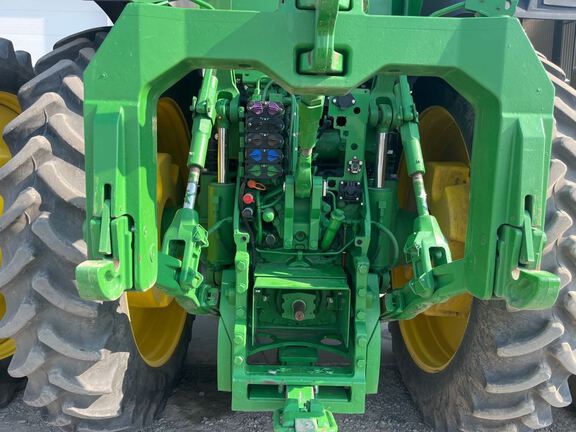 2025 John Deere 8R 370 Tractor