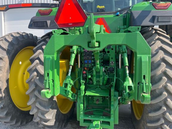 2025 John Deere 8R 370 Tractor