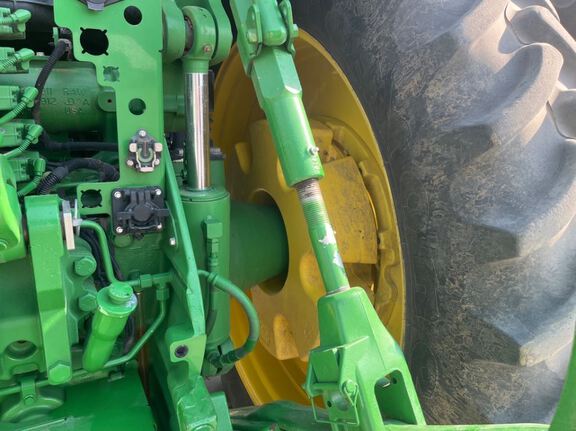 2025 John Deere 8R 370 Tractor