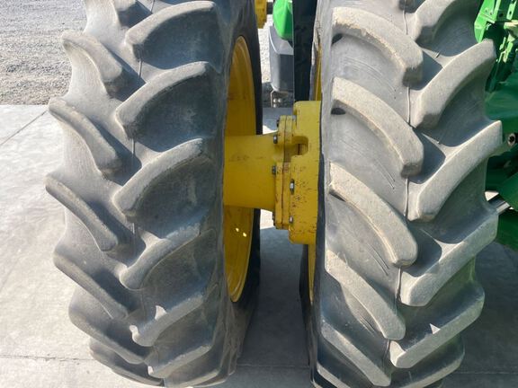 2025 John Deere 8R 370 Tractor