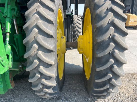 2025 John Deere 8R 370 Tractor