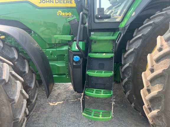 2025 John Deere 8R 310 Tractor