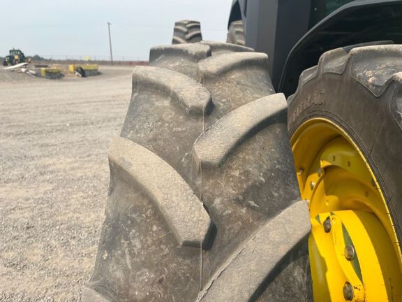 2025 John Deere 8R 310 Tractor