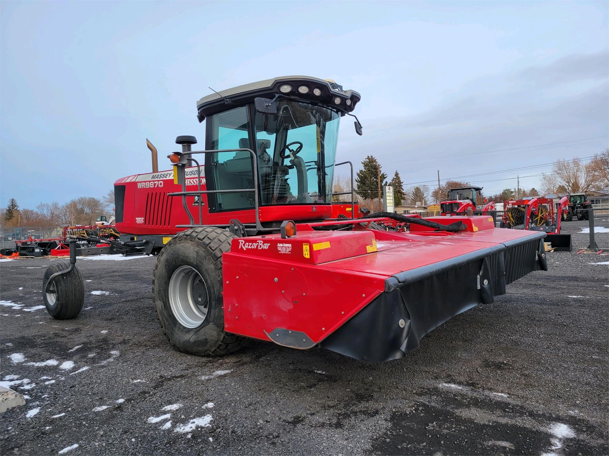 2015 Massey Ferguson WR9870 Windrower