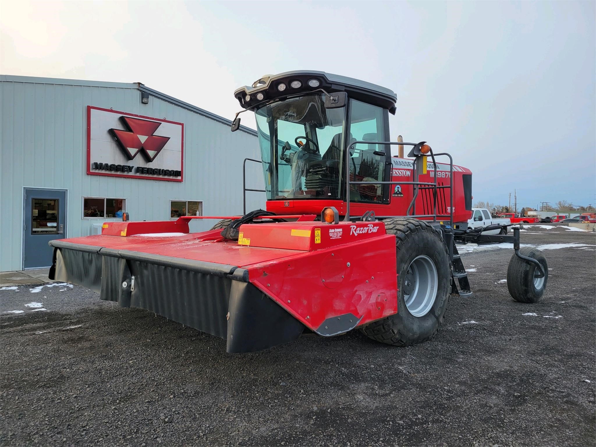 2015 Massey Ferguson WR9870 Windrower