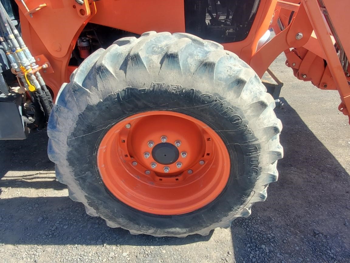 2013 Kubota M110GX Tractor