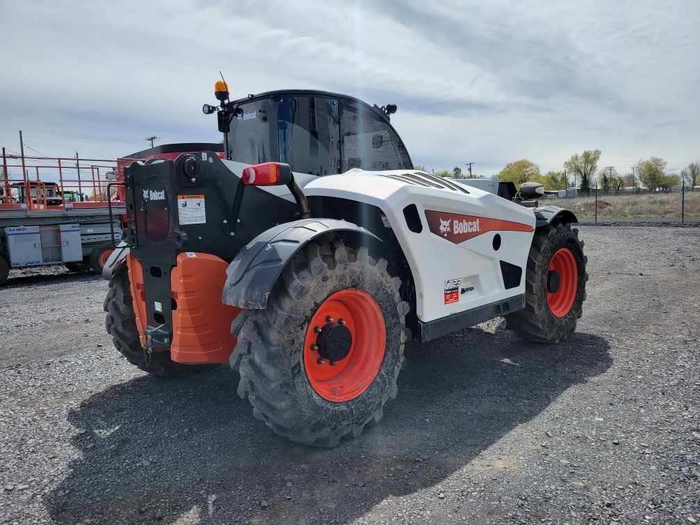 2019 Bobcat V723 TeleHandler