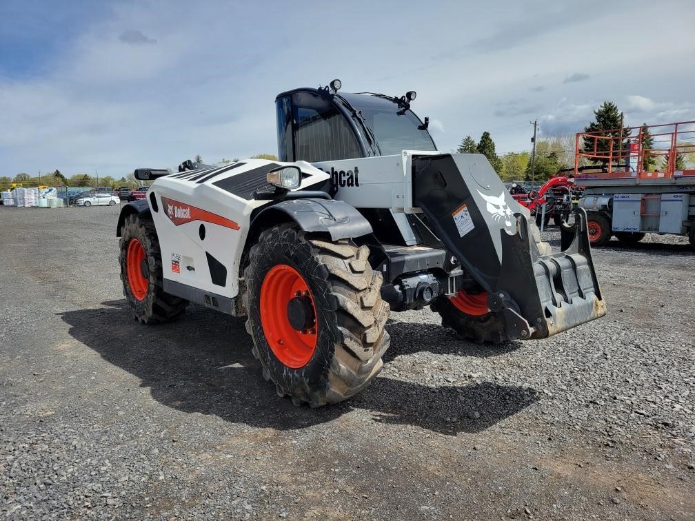 2019 Bobcat V723 TeleHandler